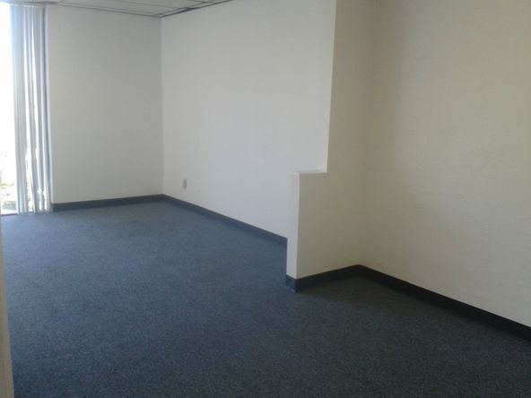 PRIVATE RECEPTION ROOM, LARGE OPEN ROOM, SEVERAL USES